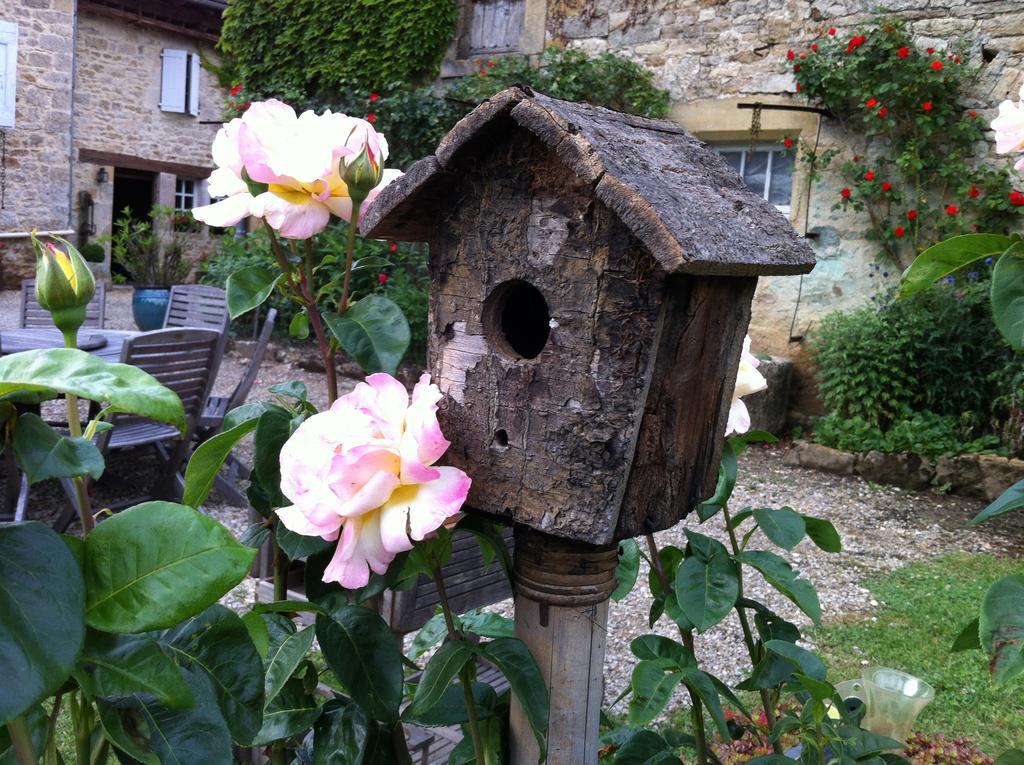 Chambres D'Hotes Du Hameau Les Brunes Bozouls Екстериор снимка
