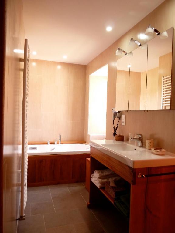 Chambres D'Hotes Du Hameau Les Brunes Bozouls Стая снимка