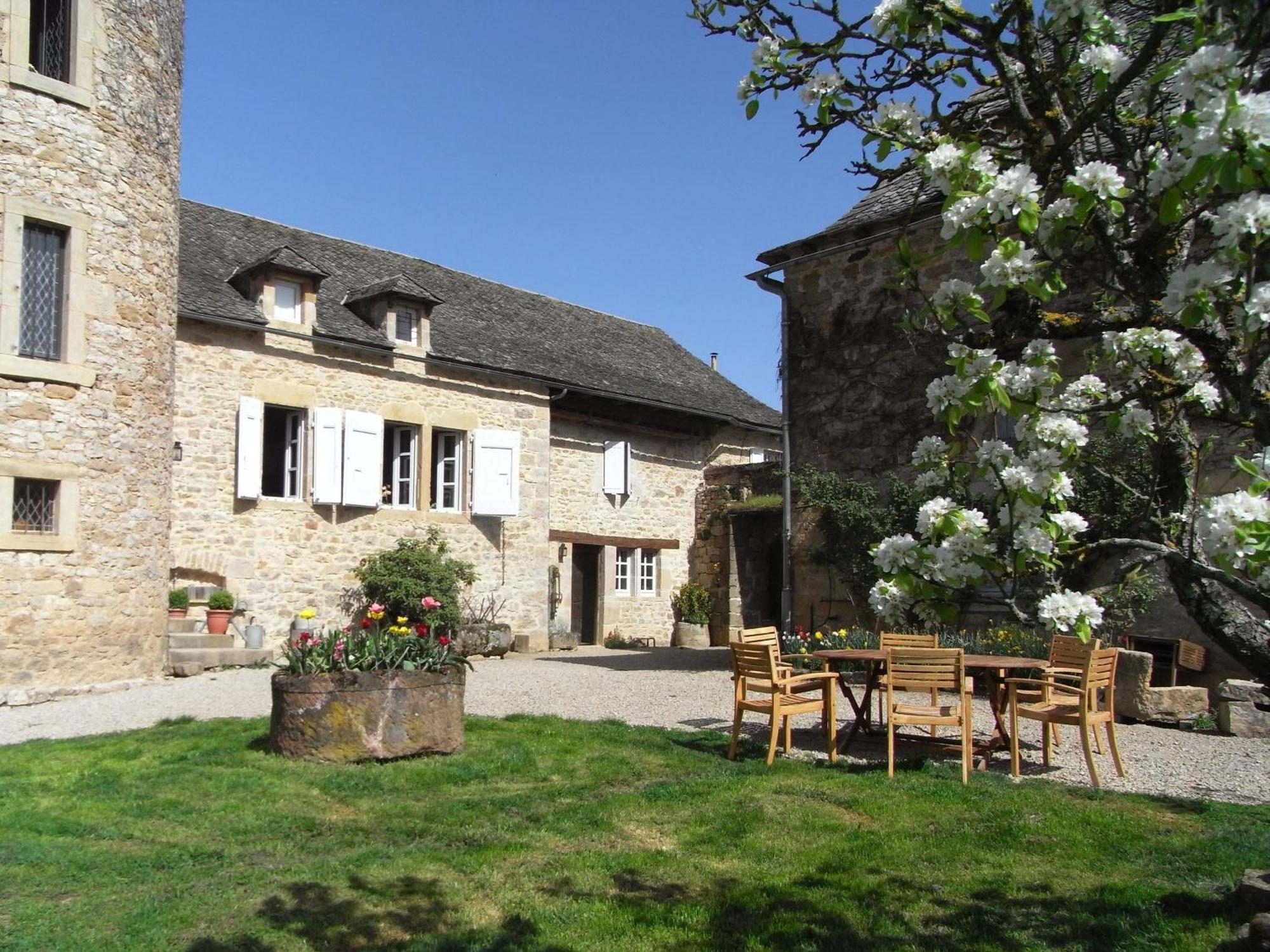 Chambres D'Hotes Du Hameau Les Brunes Bozouls Екстериор снимка